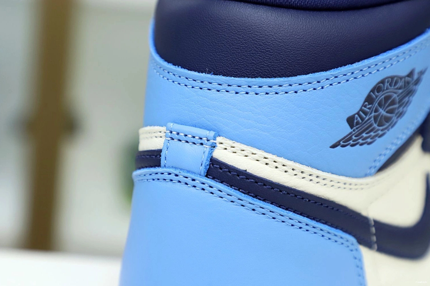 AIR RETRO 'OBSIDIAN' HIGH JORDAN OG 1 0727